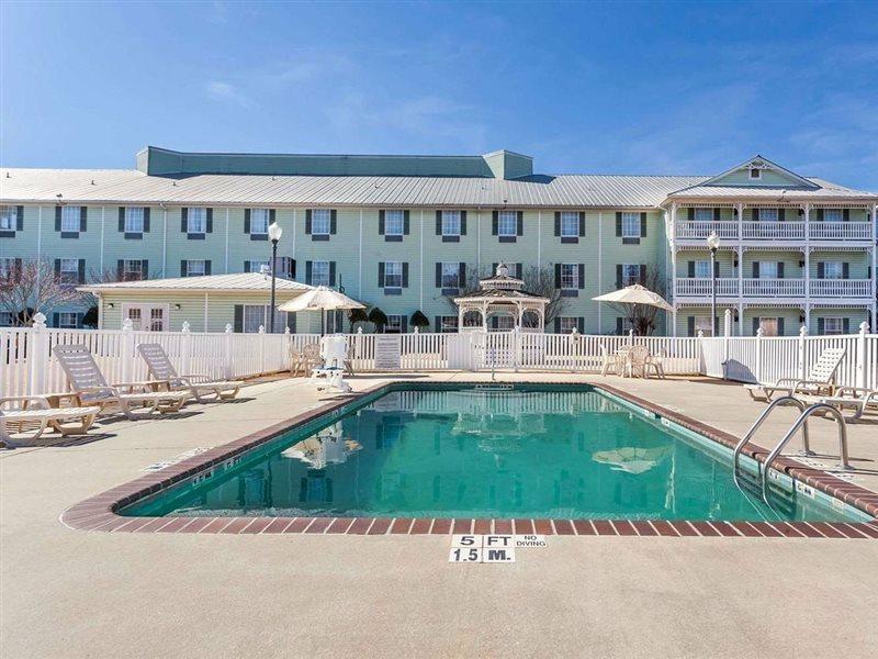 Hotel Baymont By Wyndham Decatur Extérieur photo