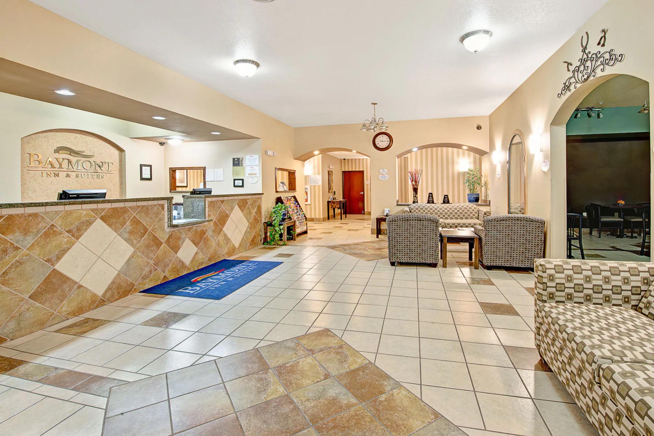 Hotel Baymont By Wyndham Decatur Extérieur photo