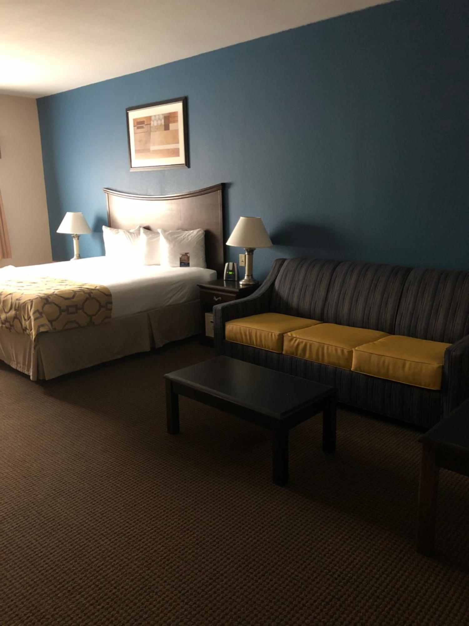Hotel Baymont By Wyndham Decatur Extérieur photo